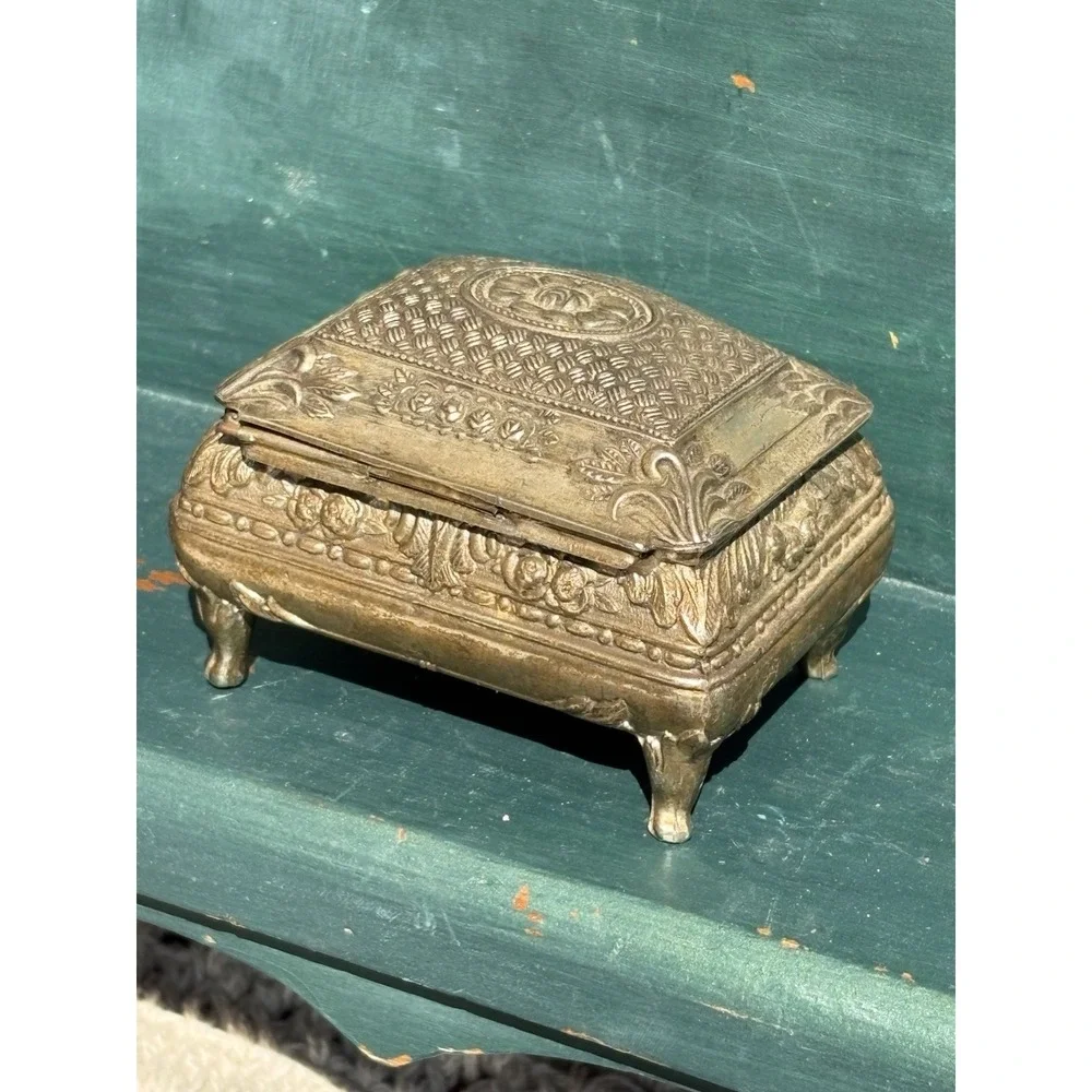 Jewelry Casket Case Trinket Box Silver Finish Footed Japan 3.25